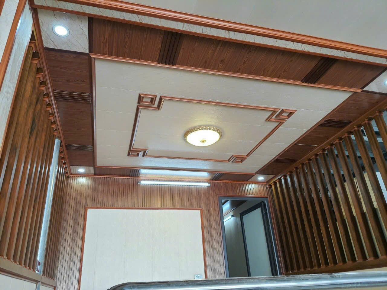 Báo Giá Thi Công Trần Nhựa Nano Trọn Gói 2026 | Phúc Decor Phúc Decor